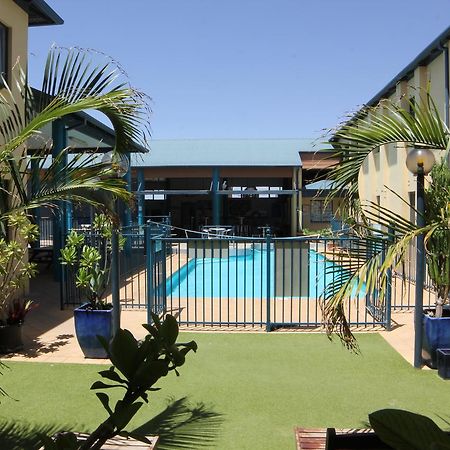 بيت شباب Ningaloo Club Backpackers كورال باي المظهر الخارجي الصورة